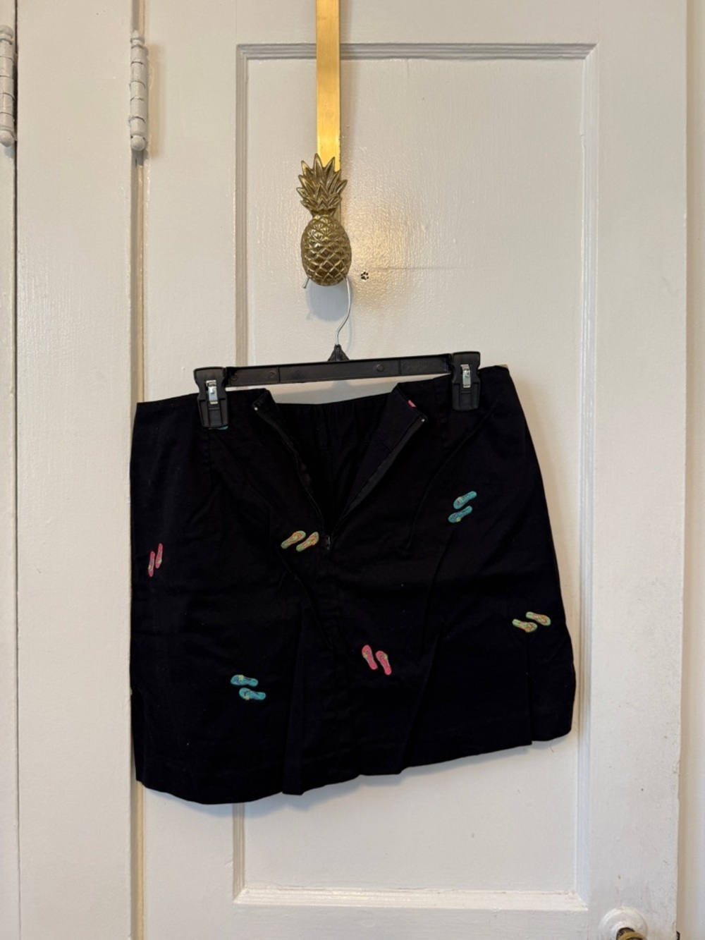 Attyre flip flop skirt size medium